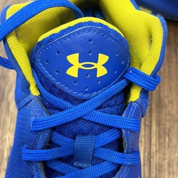 Under Armour basketball shoes! Royal blue/yellow. Size 3 youth. Excellent condit - Picture 10 of 10